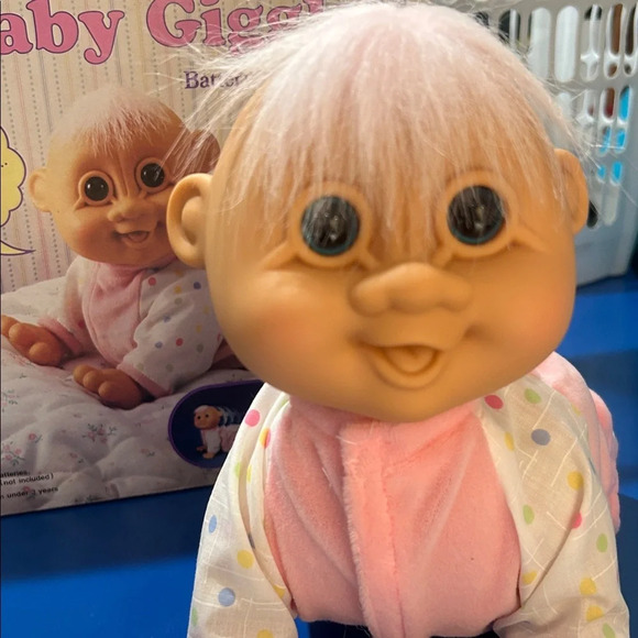 Russ Pink and White Baby Doll with Polka Dots! Baby toy! Vintage! Troll lovers! - Picture 4 of 9